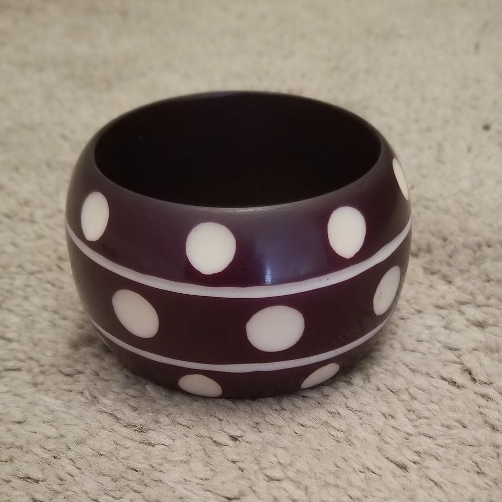 2FOR$25 - Vintage style purple and white etched polka dot bangle